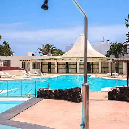 Apartment Vivienda Vacacional Audrey En Playa Roca Costa Teguise